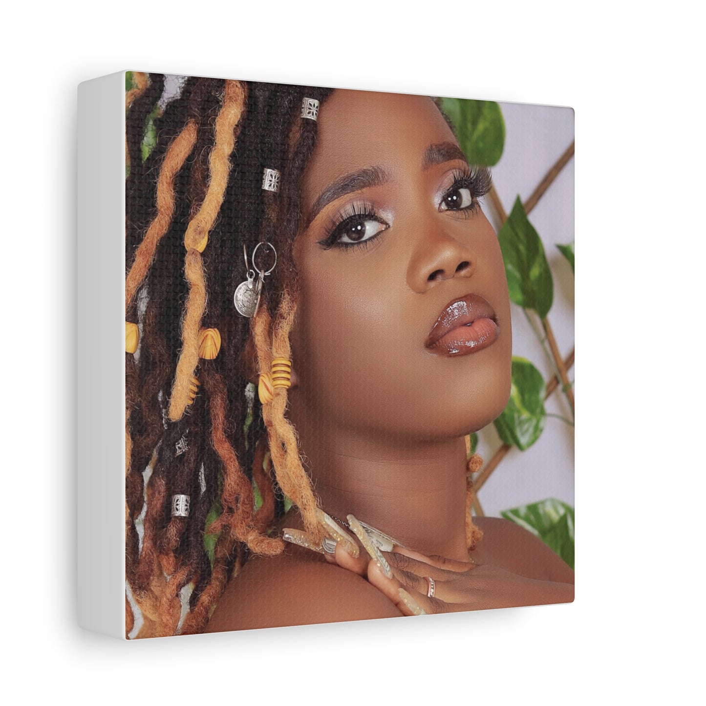 Custom Canvas Creations,
Personalized Boards.