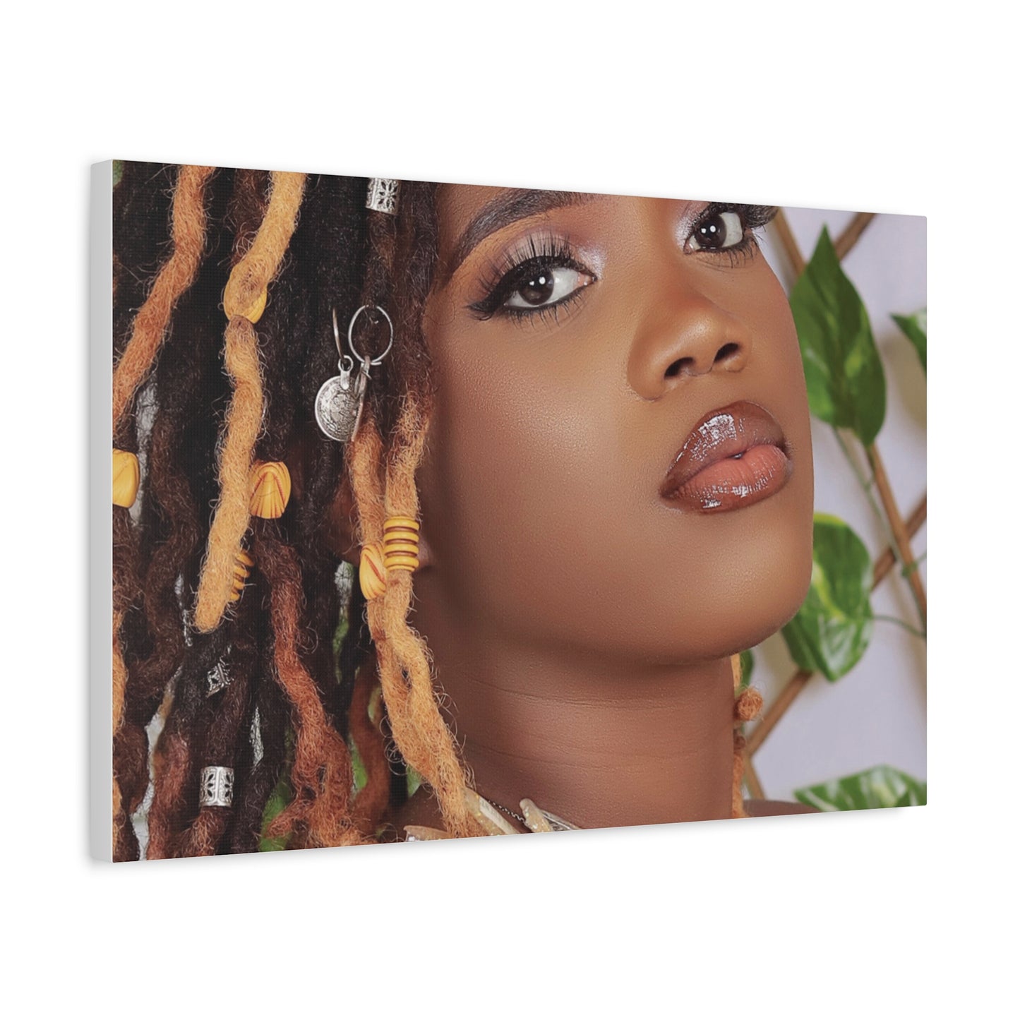 Custom Canvas Creations,
Personalized Boards.