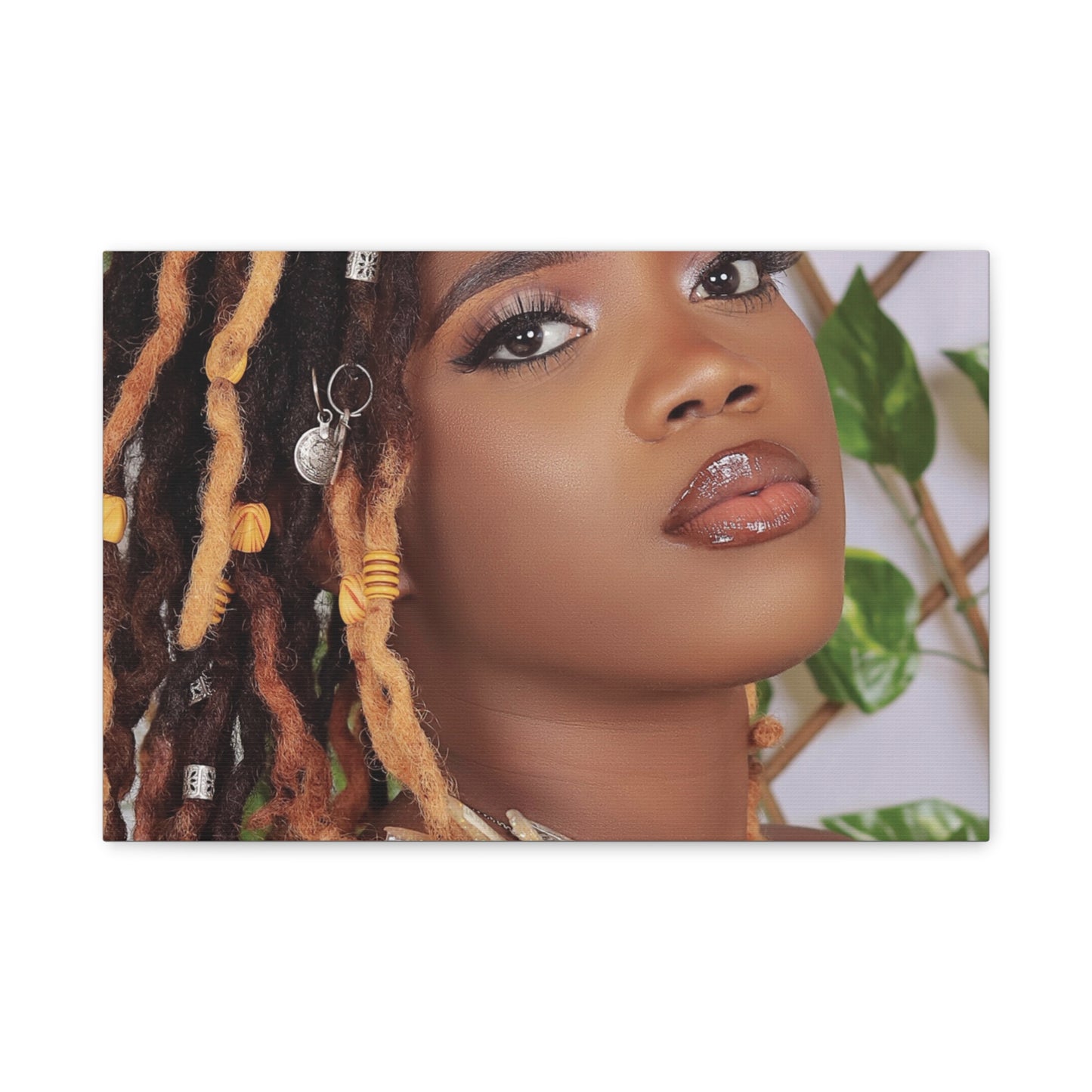 Custom Canvas Creations,
Personalized Boards.