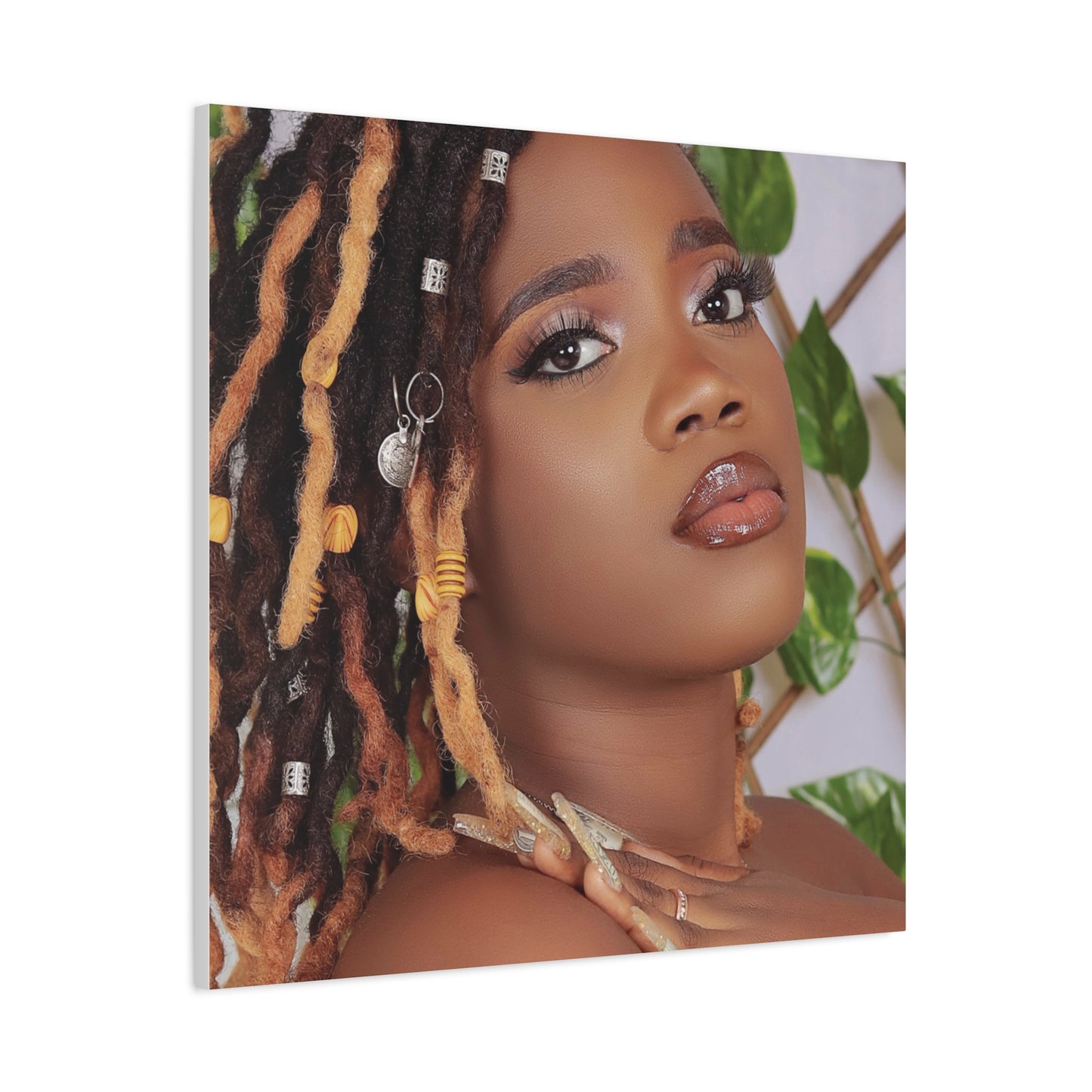 Custom Canvas Creations,
Personalized Boards.