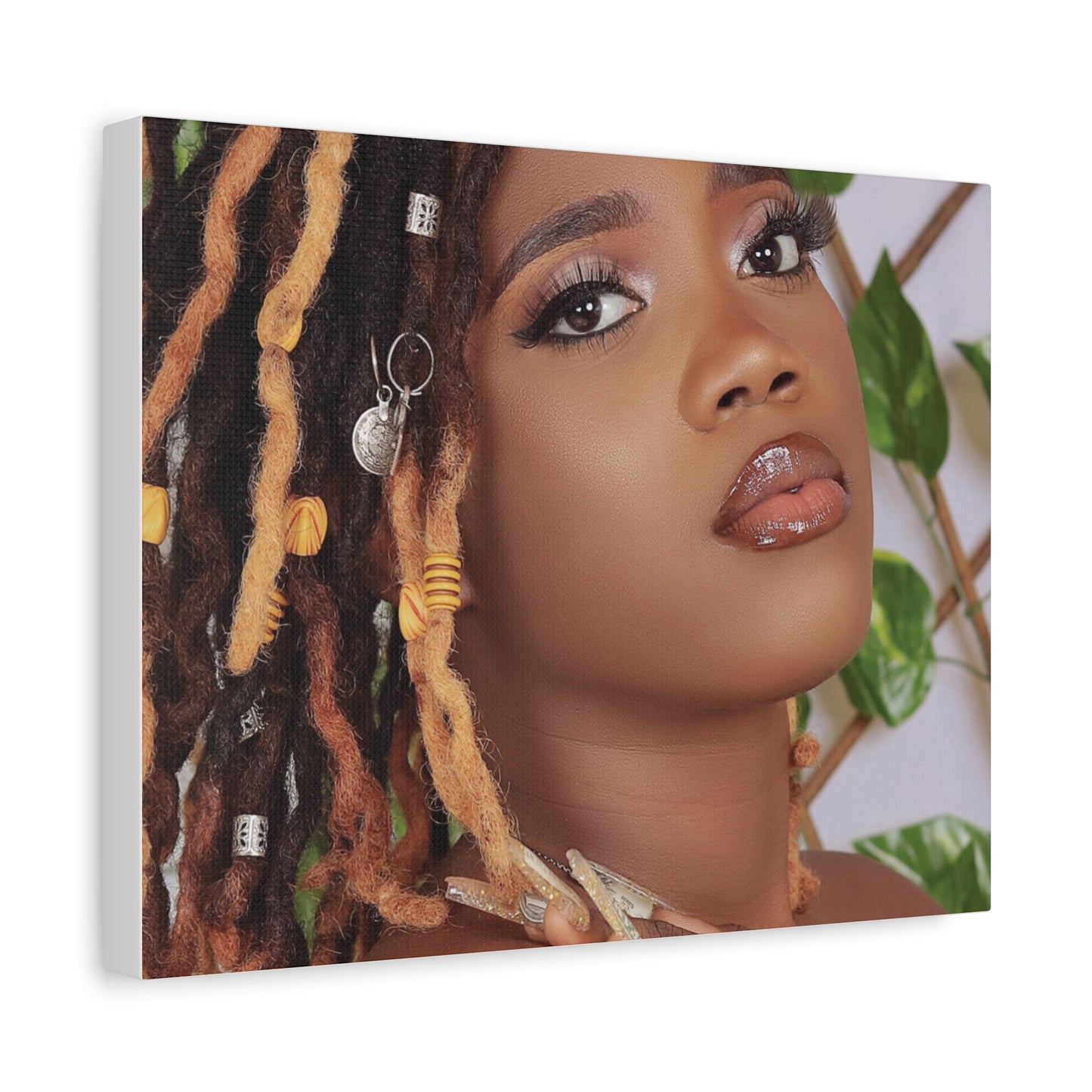Custom Canvas Creations,
Personalized Boards.