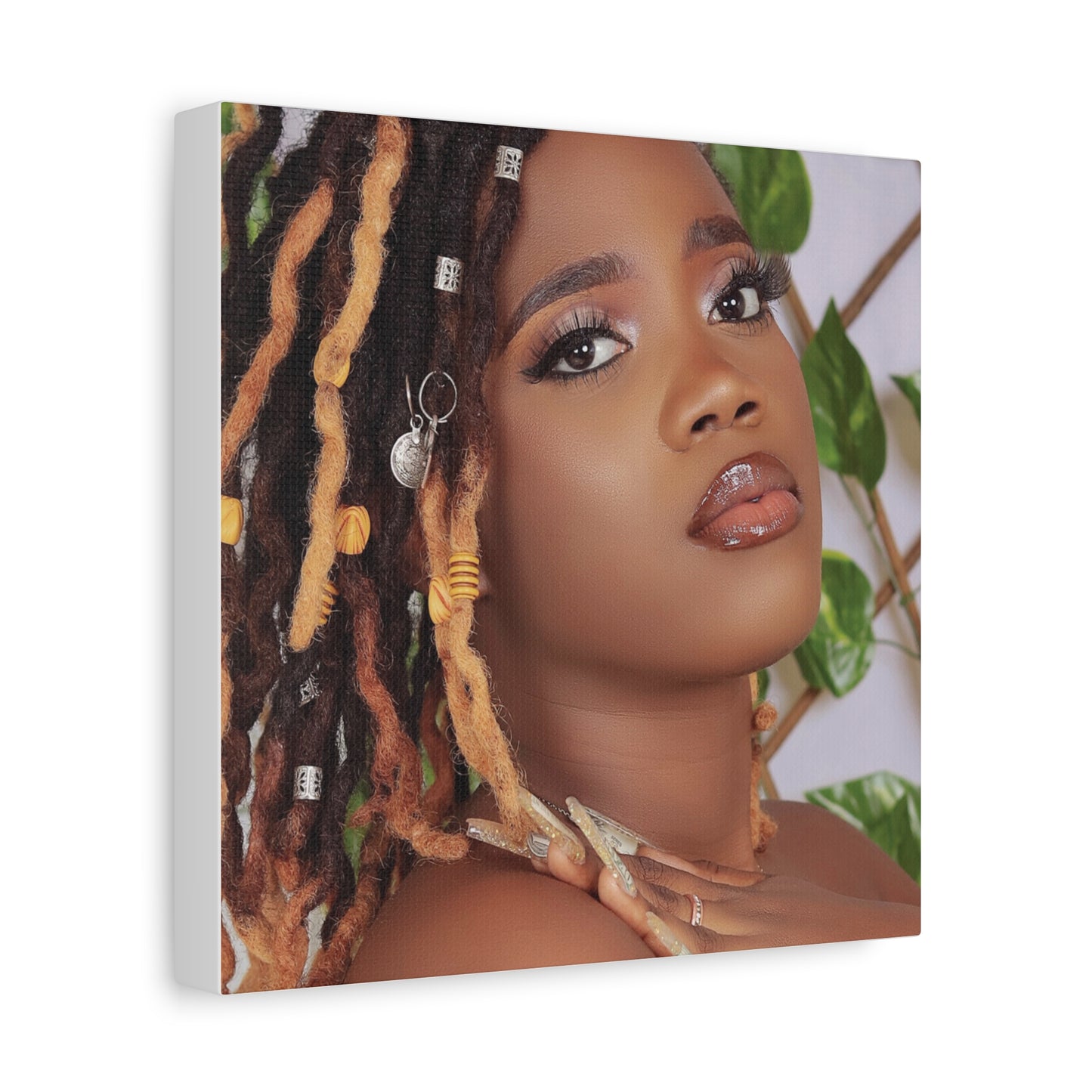 Custom Canvas Creations,
Personalized Boards.