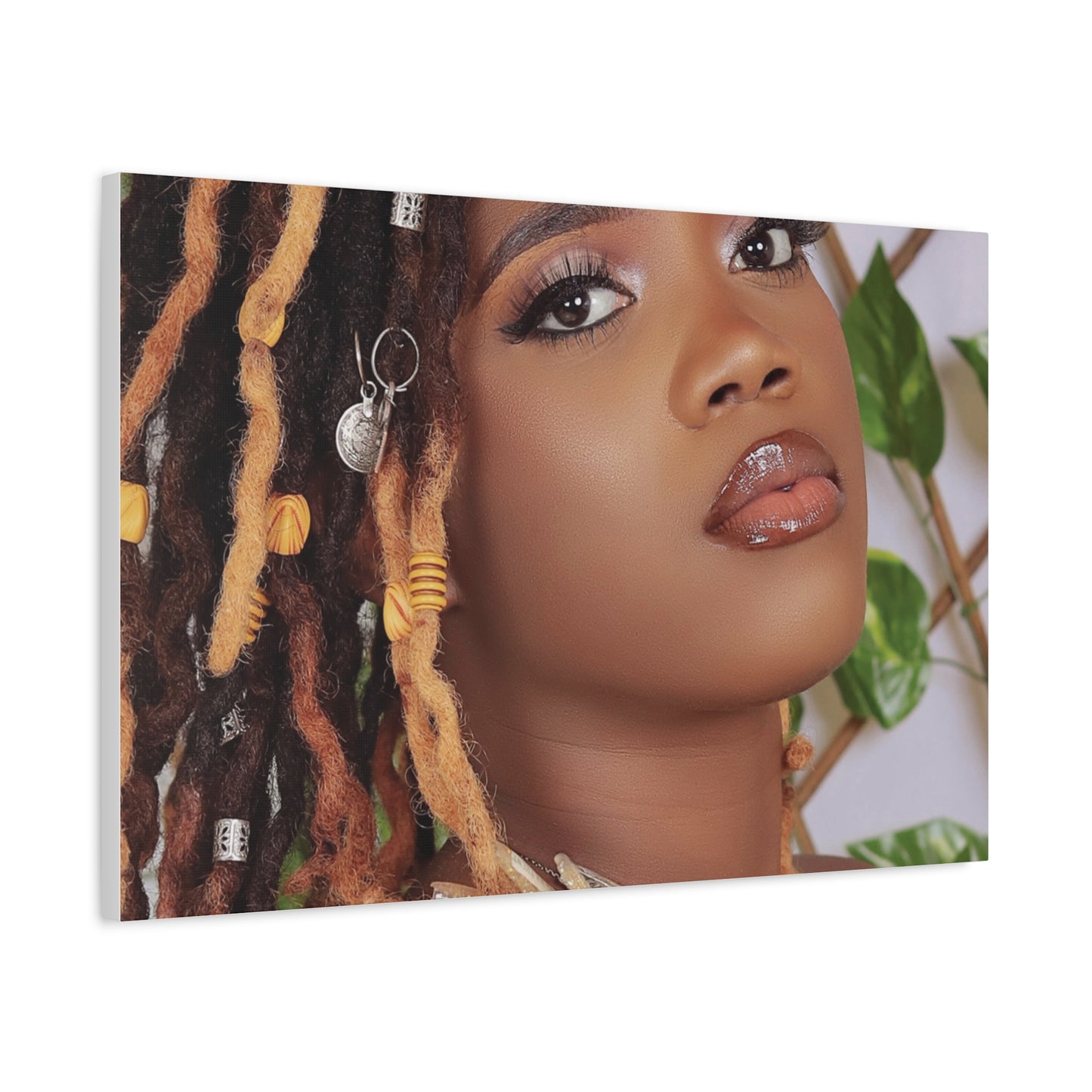 Custom Canvas Creations,
Personalized Boards.