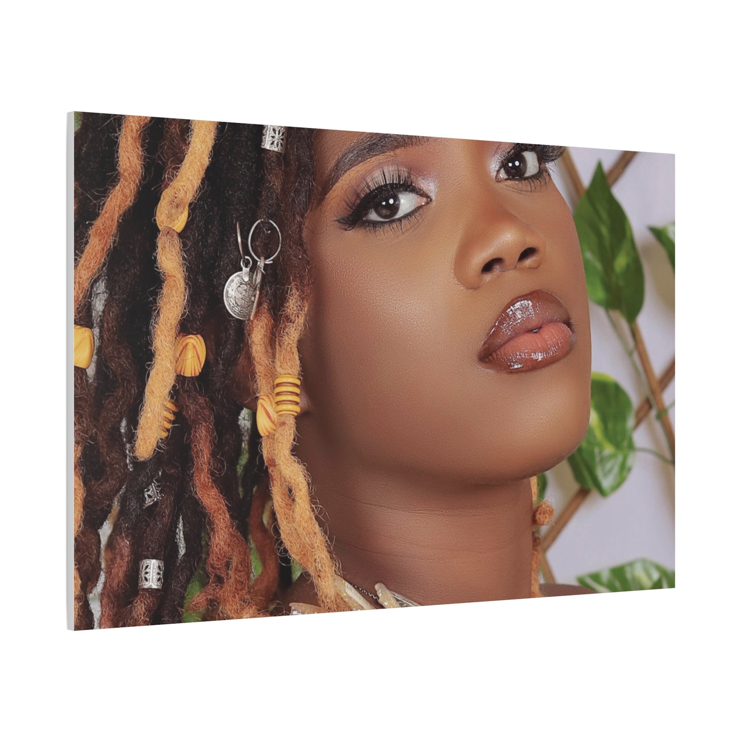 Custom Canvas Creations,
Personalized Boards.