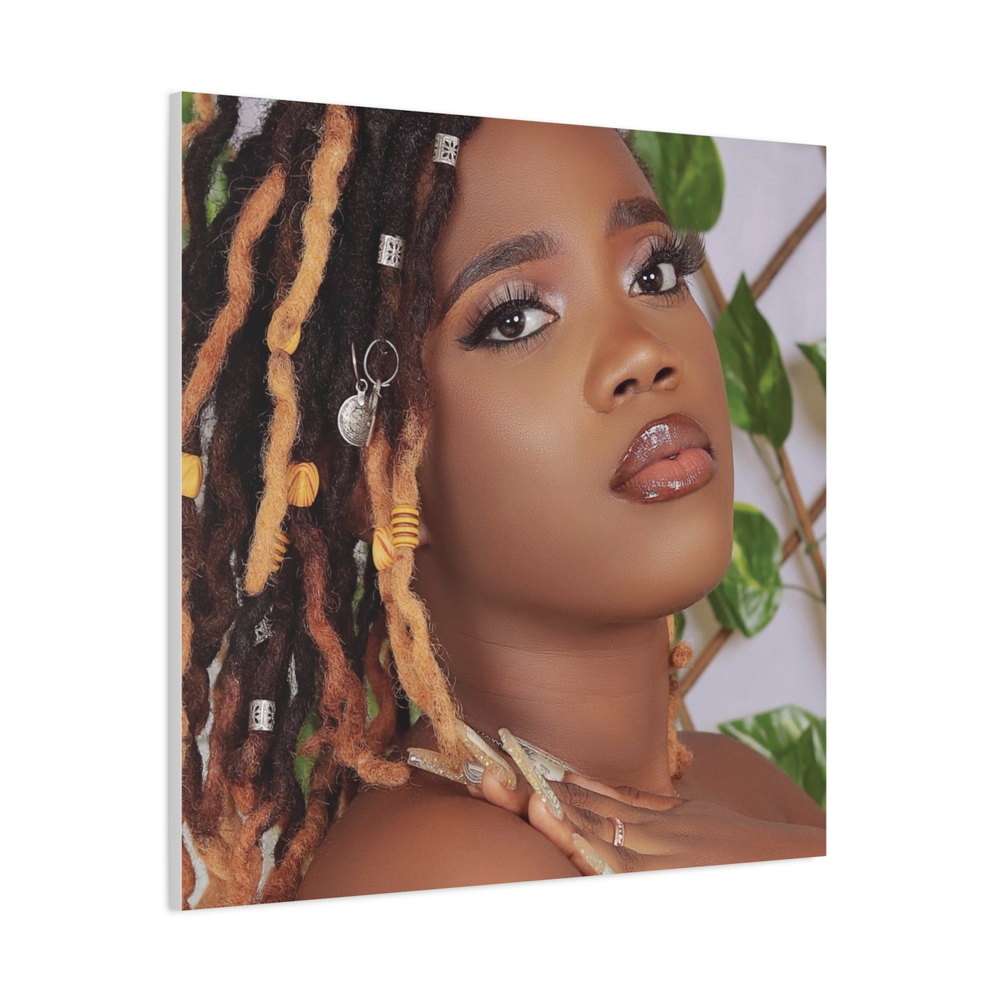 Custom Canvas Creations,
Personalized Boards.