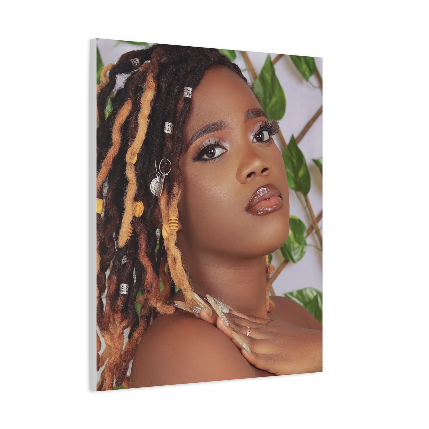 Custom Canvas Creations,
Personalized Boards.