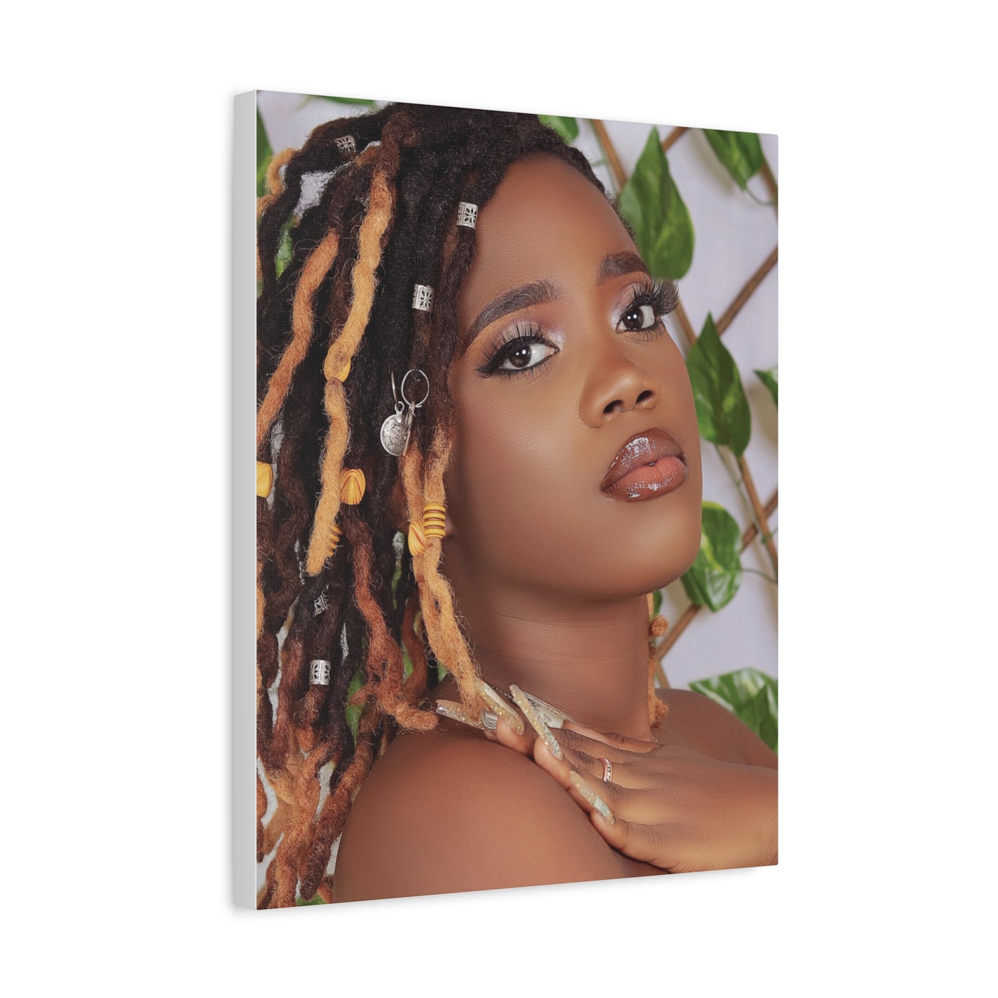 Custom Canvas Creations,
Personalized Boards.